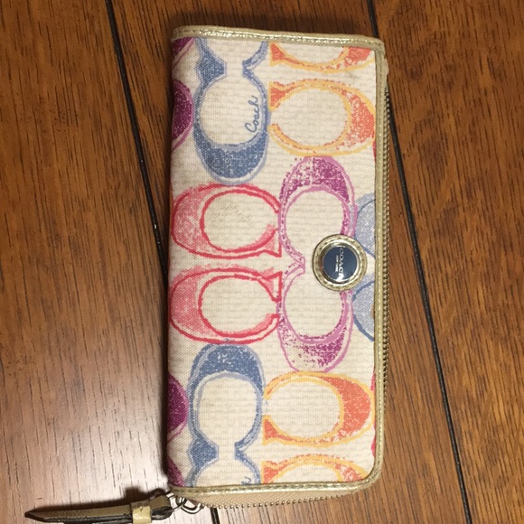 Coach Handbags - Coach Wallet